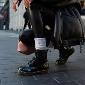 Dr. Martens 11821 Black Patent Leather 1460 combat Boots Women's Size 7 NEW